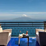 Hotel Bristol 4*