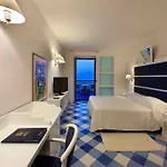Bristol Hotel 4*