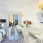 Hotel Bristol