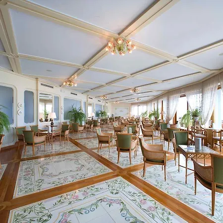 Hotel Bristol