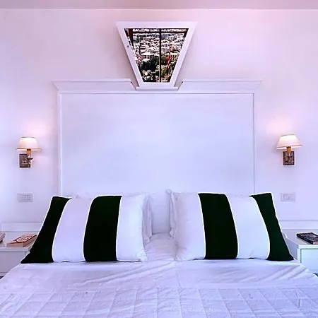 Bristol Szálloda 4*