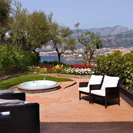 브리스톨 4* 소렌토