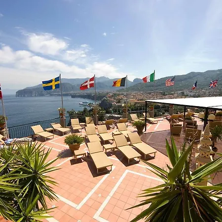 브리스톨 4* 소렌토