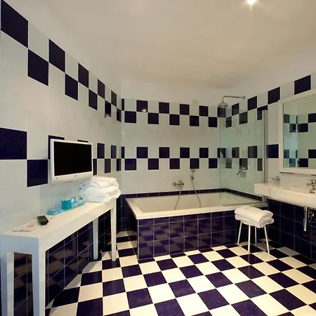 브리스톨 4* 소렌토