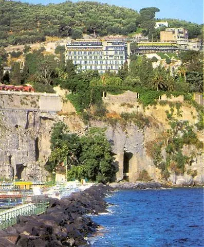 Bristol 4* סורנטו