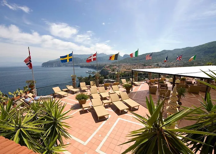 布里斯托尔酒店 4* 索伦托