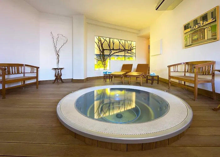 布里斯托尔酒店 酒店