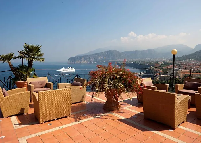 布里斯托尔酒店 酒店 4*